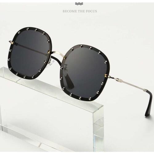 53198 Gafas Cuadradas Fashion Rivet Design Round Womens Sunglasses Decorative Vintage Summer Female Shades Uv400 Gafas De Sol