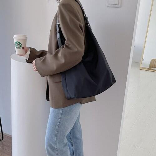 2021 New High Quality Nylon Womens Bags Middle Zipper Handbags Large Capacity Ladies Shoulder Bag Female Oxter Bag WholeSale