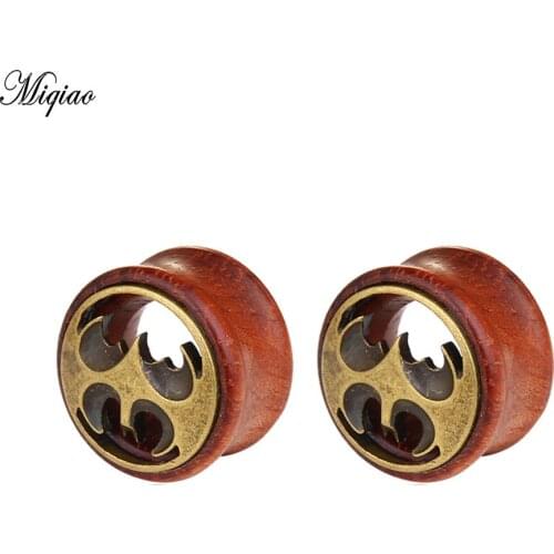 Miqiao 2pcs High Quality Wood Ear Plugs Gauges Earrings Bat Hot Selling Funny Scary Piercing Jewelry for Women Men
