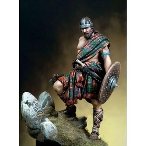 1/24 75mm ancient Higlander Warrior OFFICER with base Resin figure Model kits Miniature gk Unassembly Unpainted