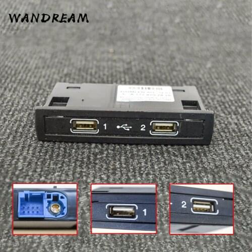 A1728202826 Dashboard USB Sockets For Mercedes-Benz New C200 C260 C300 E300 GLA200 USB Hub Integrated line interface