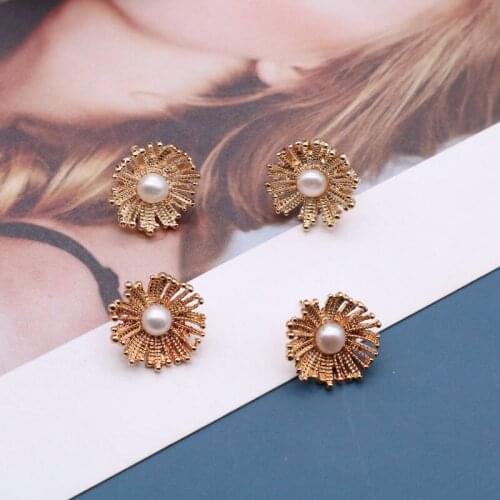 Flower Earrings Cute-Pearl Charm Alloy Simple