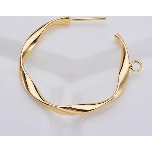 Hot selling earrings accessories smooth reverse twist big C earrings earrings wholesale electroplating real gold hypoallergenic