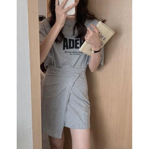 2021 Summer New Printed T-shirt Womens Short Sleeve Irregular High Waist Skirt Two-Piece Set N554h