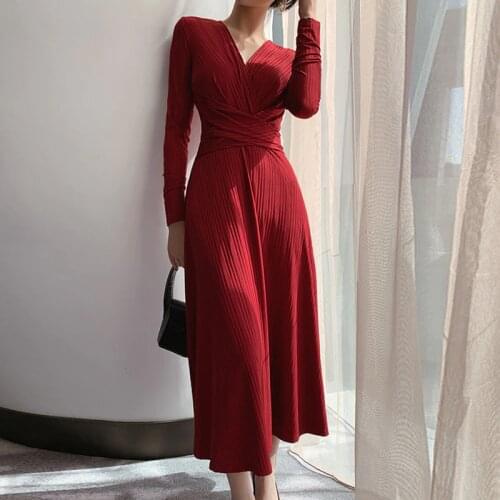 Red Dresses for Woman New Arrival V-Neck A-Line Elegant Long Sleeve Party Winter Knitted Vestidos Mujer Invierno 2021 with Belt
