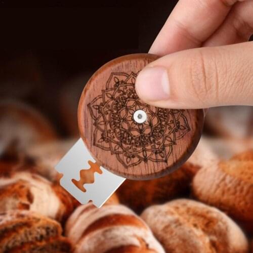 Bread Dough Scoring Slash Tools French Baking Sourdough Bread Cutter Knife Cutter Making Tools Protective Cover For Bread Baker