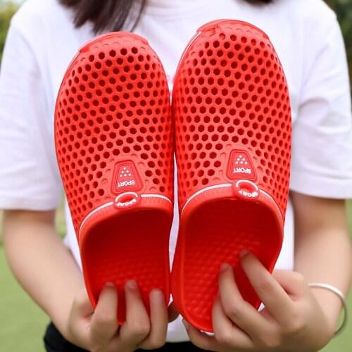 Men Indoor Home Slippers 2021 Summer Non-Slip Light Shoes Couple Soft Bottom Sandals Slippers Mens Flat Shoes Flip Flops