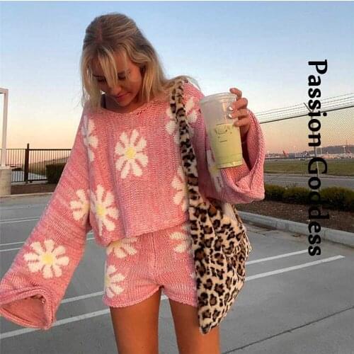 Sweet Cute Women Two Piece Women Flower Knitted Sets Casual Lounge Wear Outfits Oversized Sweater Zipper High Waist Shorts Suits