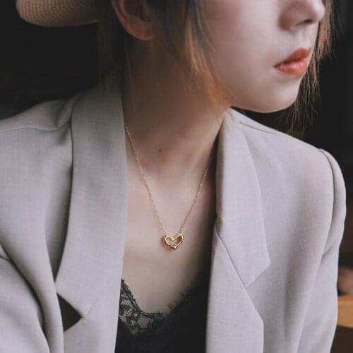 YUN RUO Vintage Gold Color Hollow Out Heart Zircon Pendant Necklace Woman Jewelry Fashion Titanium Steel Accessory Never Fade