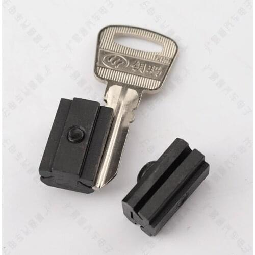 Universal Semicircular key embryo fixture clamp For Vertical key machines accessories Yuema key duplicating