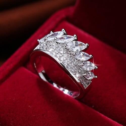 Women Rings Single Row Horse Eye Silver Plated Cubic Zirconia Rings Fashion Glamour Banquet Wedding Rings Send Girlfriend