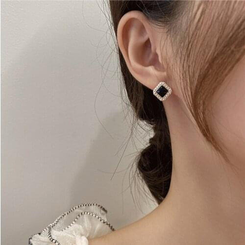 Simple Imitation Pearls Stud Earrings Geometric Square Wild Earrings Stud Earrings for Women Piercing Jewelry