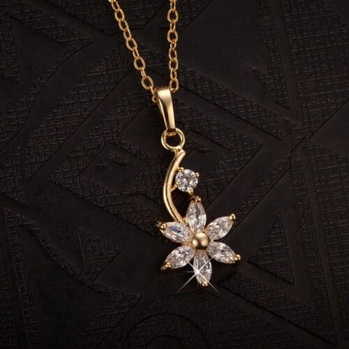 Simple Five-pointed star Zircon Crystal Women Pendant Necklace Round Stone Beads Rhinestone Pendant Fine Costume Jewelry