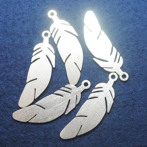 5pcs new aluminium pendants golden colors feather shape size 55x17mm new arrivals for women bracelets diy beads findings