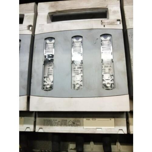 Fuse base / Fuse disconnector : 8V9343.110 250A 690V NH1 ( Busbar installation )