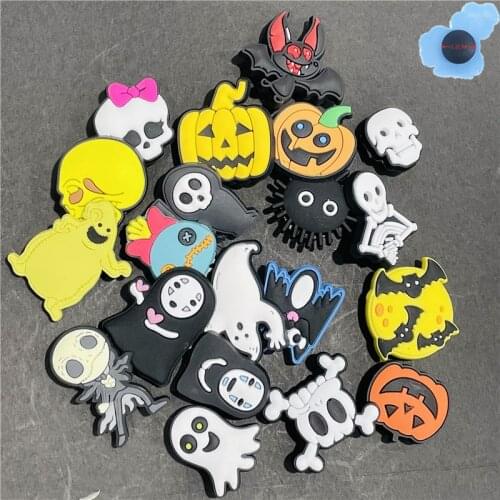 1pcs Cool Skeleton Pumpkin PVC Shoes Accessories Garden Shoe Decorations Fit Kids Wristband Croc Jibz Charm Holiday Gift