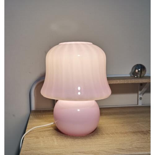 Creamy Mushroom Lamp Table Lamp Medieval Handmade Glass Bedroom Bedside Study Room Living Room Decoration E27