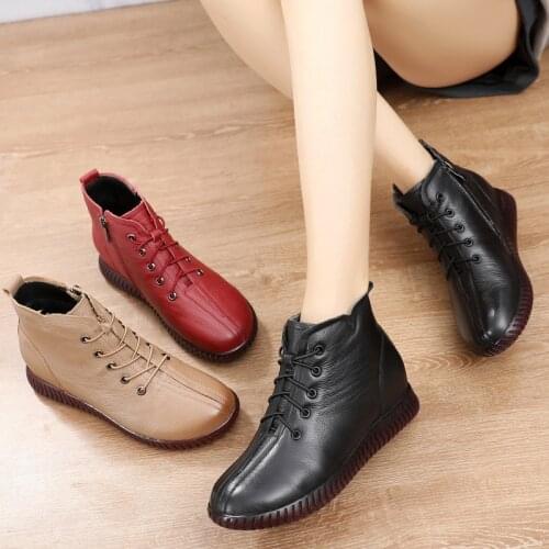 Tilocow Womens Cow Leather Winter Snow Boots Female Wedges Platform Shoes Woman Retro Rubber Boot Female Short Botas Mujer 2020