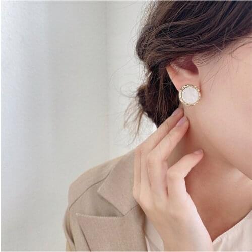 Punk Girl Earrings Korean Fashion New Temperament Earrings Geometric Acrylic Round Simple And Small Earrings Women Orecchini