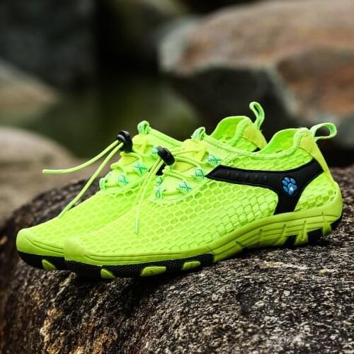 2021 Summer New Breathable Mesh Wading Shoes Men Green Ultra-Light Upstream Shoes for Men Outdoor Couple Sports Aqua Shoes Women