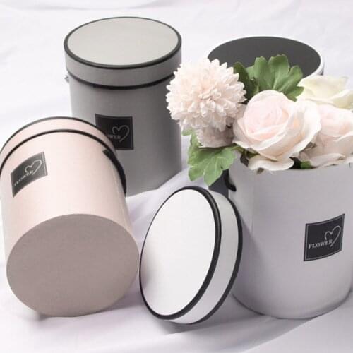 Ladies Presents Box Bouquet Mini Paper Packing Case Lid Hug Bucket Flower shop gift storage box storage box Holding flower box
