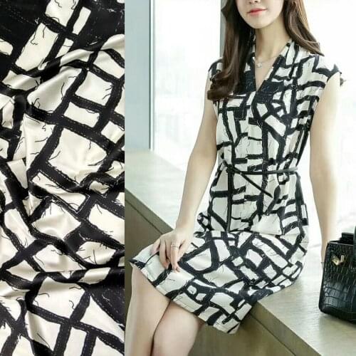 Telas Fashion Geometry 19mm 97% Mulberry Silk Satin Fabric For Dress Cloth Smooth Elastic Cloth White Patch Flowers Special