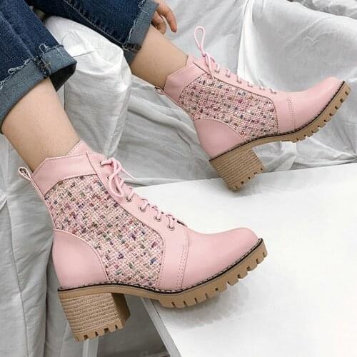 Sianie Tianie Lolita Sweet Girls Winter Warm Shoes Plaid Checker Pink Lace-up Chunky Square High Heels Women Motorcycle Boots