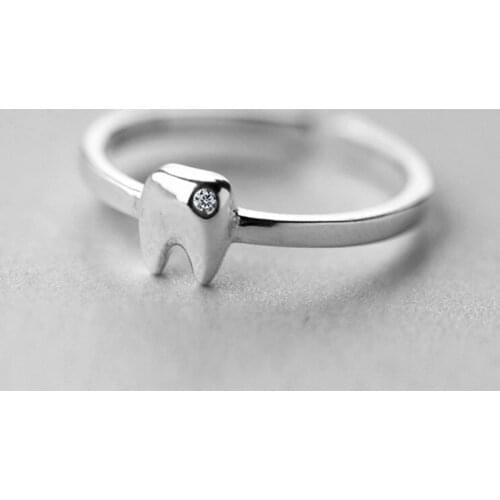 Simple Zircon Inlaid Small Teeth Ring Silver Plated Anti Allergy Ring Personality Womens Leisure Party Jewelry Birthday Gift