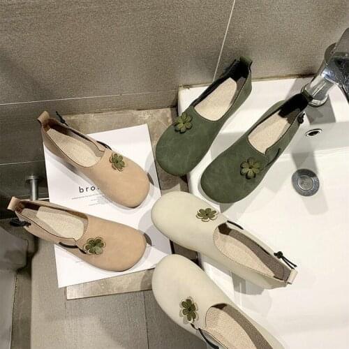 2021 spring and autumn new womens shoes retro literary Mori female petal round head handmade grandma shoes soft flat shoes