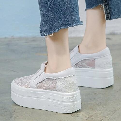 Lace Fabric 8cm Hidden Heel Platform Shoes Women Black White Sneakers Breathable Fashion Comfortable Shoes Ladies Loafers