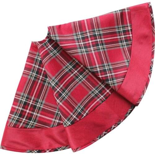 SORRENTO Graydon Plaid Center,Red Satin Border, Extra Large 50"Christmas Tree Skirt P3277