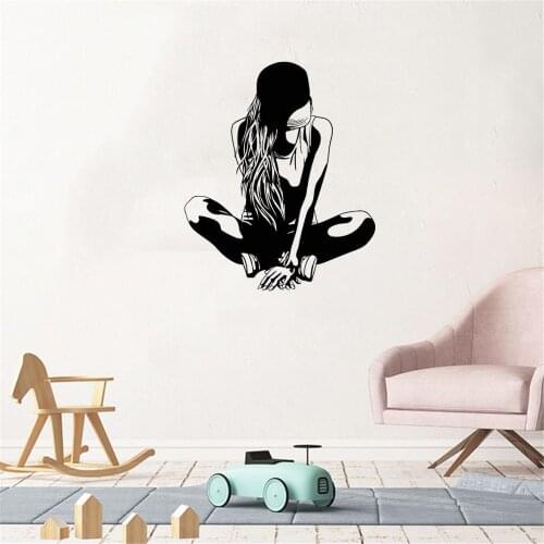 Cool Peaked Cap Girl Wall Sticker Hip Hop Girls Wall Decal Home Decoration For Living Room Dance Room Vinyl Art DW6162