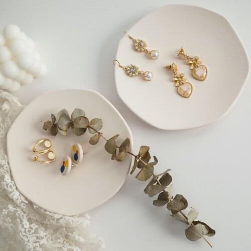 Ins Hand Fired Ceramic Plate Blank DIY Creative Graffiti Ins Display Shooting Props Serving Tray Snack Plate Cake Stand