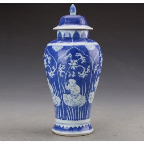 Antique Porcelain Ginger jar vase Ornaments Antiques Old Kangxi Blue And White Lotus Flowers pattern ceramic temple jar