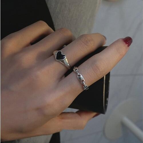 Cxwind Vintage Black Heart Finger Rings for Women Girl Punk Hip Hop Opening Adjustable Chain Rings Statement Jewelry Gift