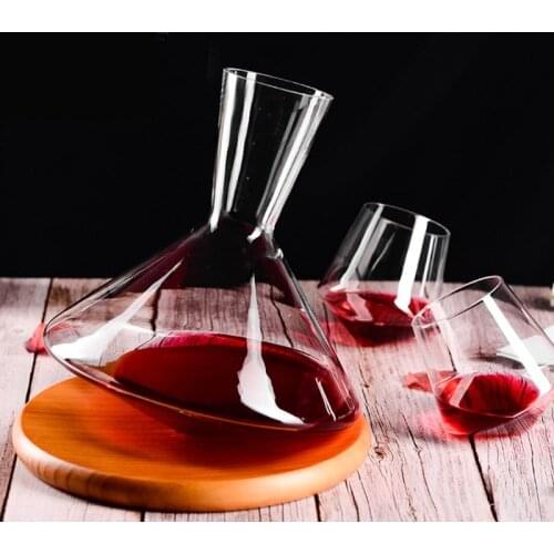 2000Ml Tumbler Wine Decanter with Wood Tray Lead-Free Hand Blown Crystal Wine Carafe Rotating Rapid Sway Whiskey Decanter