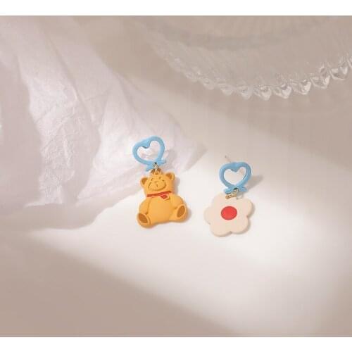 Flower Bear Cute Asymmetrical Stud Earrings Love Earrings Yellow Animal Ear Studs Bear Earrings Women Girl Fshion Jewelry Summer