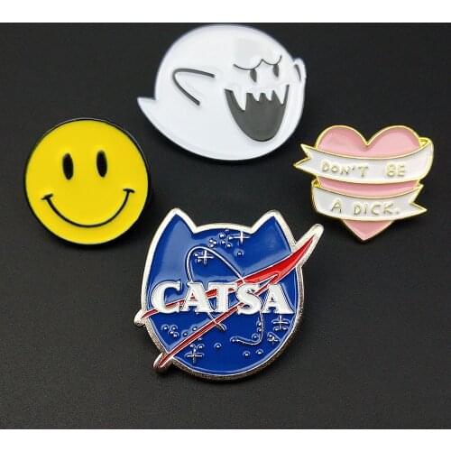 Funny Enamel Cartoon Pins Brooches shark Badges Bags Metal Pin Gifts For Friends Jewelry Brooch DIY Clothes Hat Backpack Jeans
