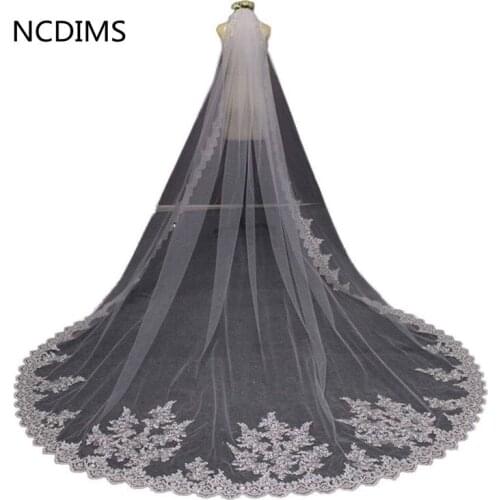 2019 Cheap White Wedding Veils Lace Appliqued Cathedral Length Bridal Veils With Comb Real Pictures Free Shipping Wedding Veil