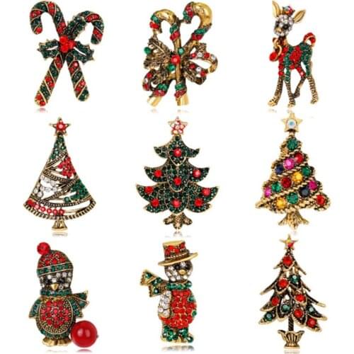 Stylish Brooches Christmas Jewelry Xmas Tree Deer Snowman Brooch Party Brooch Pin A66