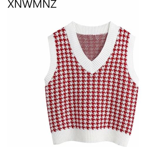 XNWMNZ Za Women 2021 Fashion Oversized Houndstooth Knitted Vest Sweater Vintage Sleeveless Side Vents Female Waistcoat Y2K Tops