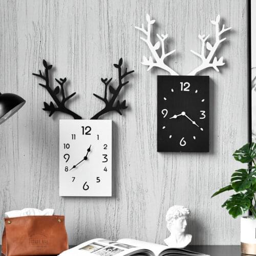 Nordic creative antler wall clock simple solid wood clock living room wall hanging no punching household silent clock wall clock
