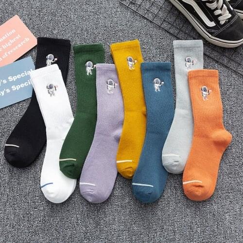 2020 Fashion Harajuku Spring and Autumn Unisex Socks Korea Fun Embroidered Astronaut Couple Socks Happy Woman Socks