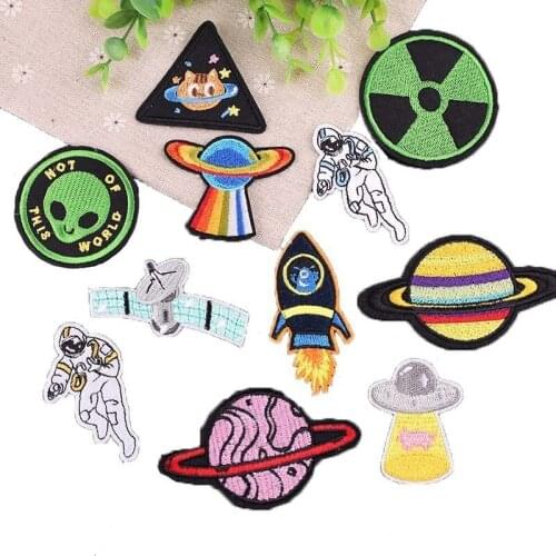 PGY ) Rocket Plant Alien UFO Embroidery Patches for Clothing DIY Astronaut Appliques Clothes Stickers Iron on Space Badge H