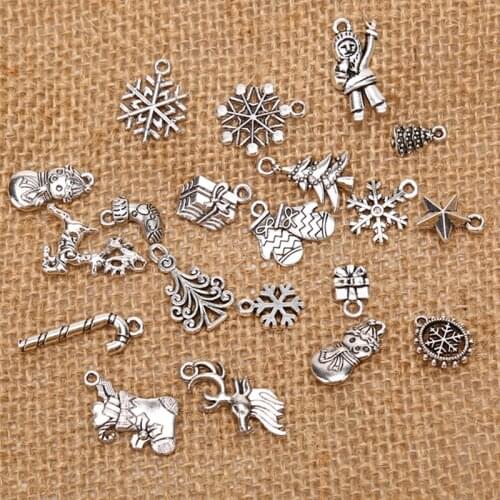 19pcs/set Mixed Metal Enamel Charms Christmas Charms Trees Types Snowflakes Santa Claus Pendants Make Findings Decoration