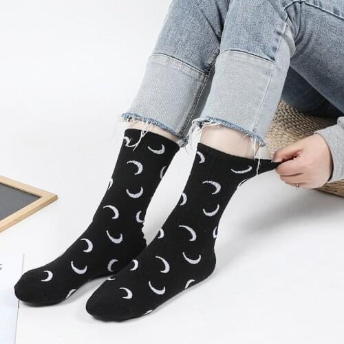 Autumn and Winter New Hot Fashion Women Black Moon Originality Unique Personalized Cartoon Cotton Vertical Stripes Mid-Calf Sock