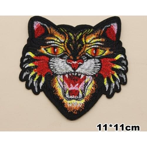 GUGUTREE embroidery tiger patches cartoon badges animal appliques cat patch for clothing CJ-204201