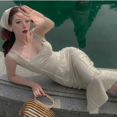 Le Palais Vintage 2021 Summer New Original French Style Off Shoulder Dresses Women Collect Waist Slim Sexy Spaghetti Strap Dress