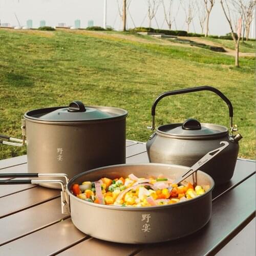 New product outdoor picnic pot 3-4 people outdoor picnic supplies pot 0.6L teapot with storage mesh bag Frying pan kettle