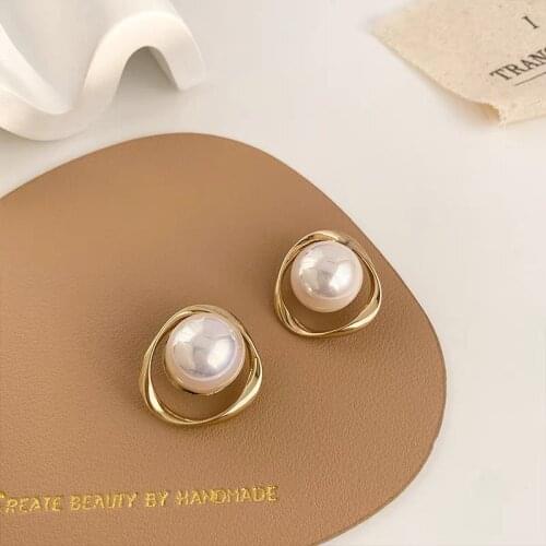 European and American Geometric Cut Out Pearl Gold Stud Earrings For Woman 2021 Korean Fashion Jewelry Girls Simple Accessories